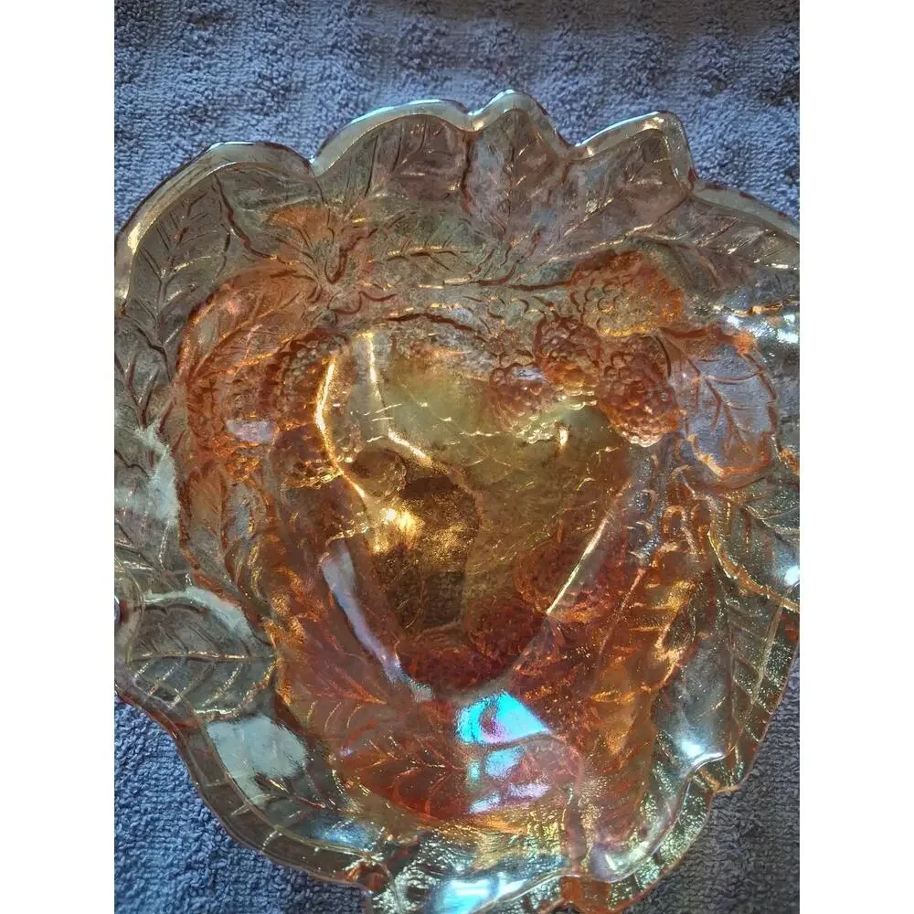 Carnival Glass Bowl Loganberry & Leaf by Indiana Glass Co. 7.25